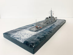 1/700 Arleigh Burke-Class Destroyer Model with Ocean Base | USS Lassen (DDG-82) | Multi-Purpose Guided Missile Destroyer